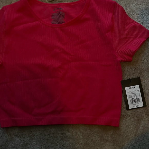 Red Ribbed Top XL - Picture 2 of 2